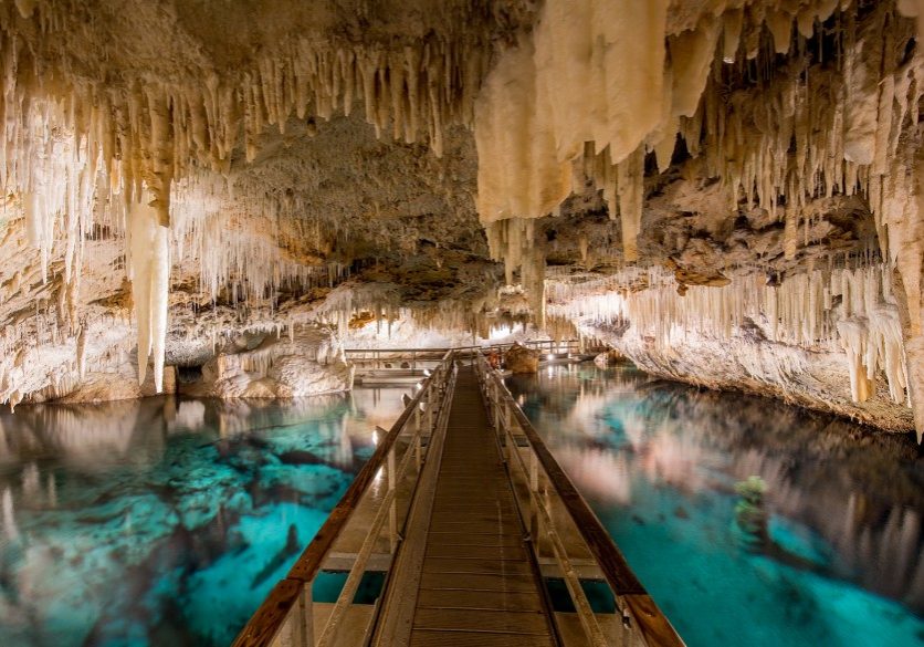 Explore Cyrstal And Fantasy Caves - Bermuda